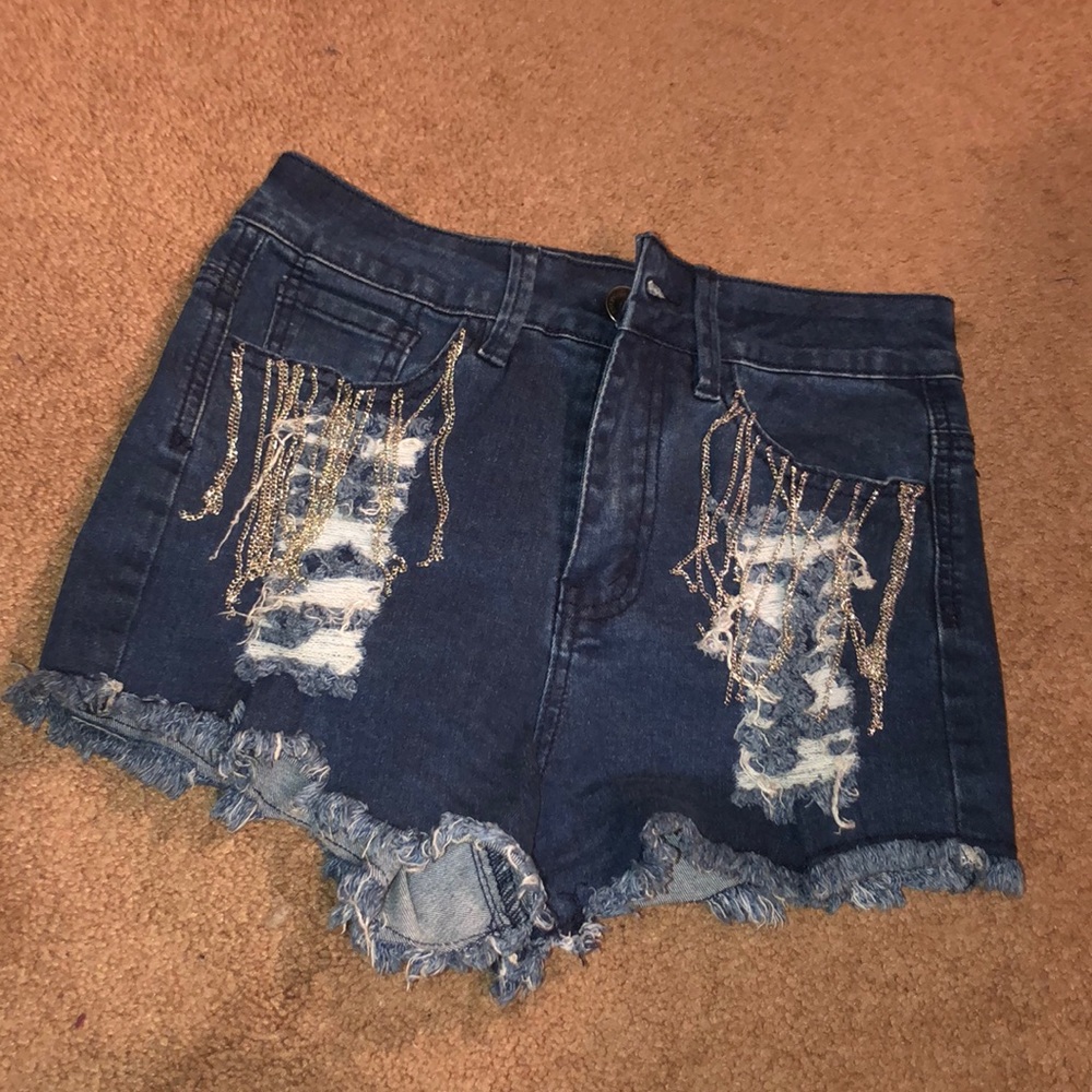 Light wash cut off denim shorts